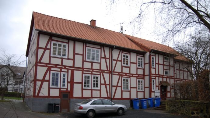 Mehrfamilienhaus in Felsberg OT zu verkaufen