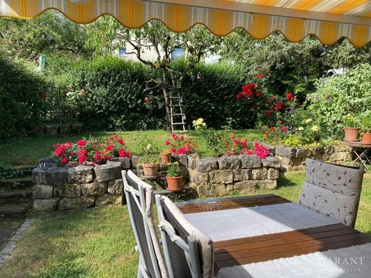 Terrasse und Garten