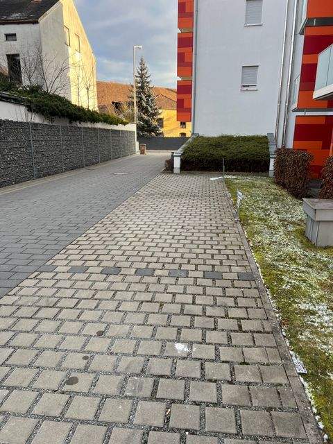 Straubing Garage, Straubing Stellplatz