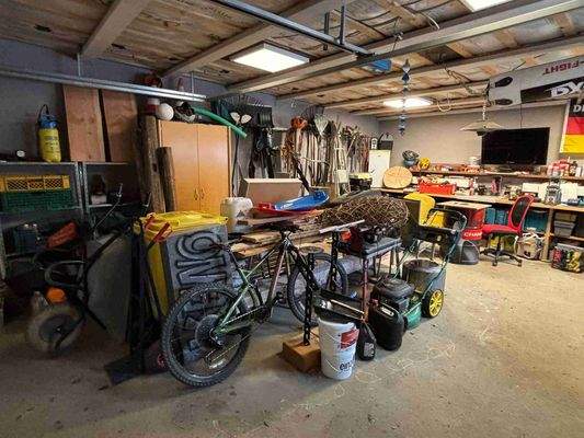 Garage - Abstell - Hobby - ...