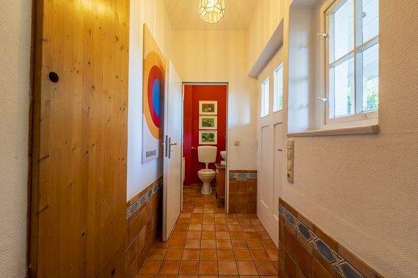 Eingangsbereich und Gäste-WC