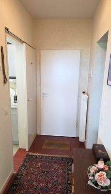 Flur und Wohnungstür