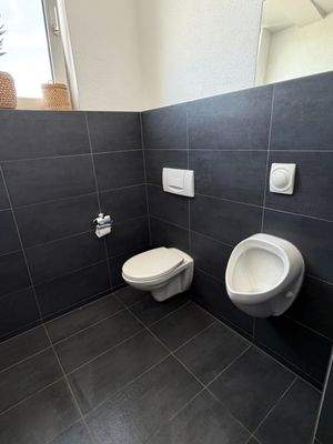 Herrentoilette Ansicht 2