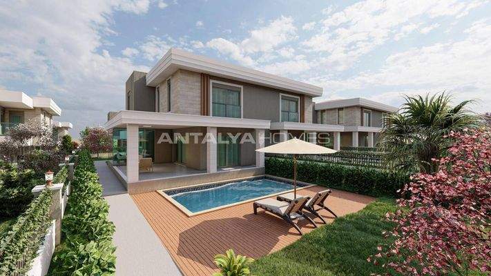 Houses with Private Pools and Gardens in Manavgat