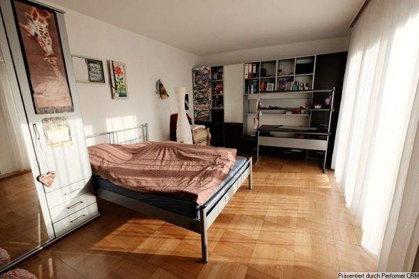 OG Kinderzimmer mit Balkonzugang