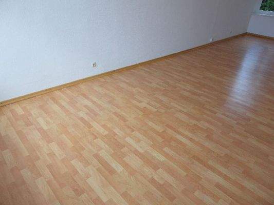 Ihr riesiges Arbeitszimmer