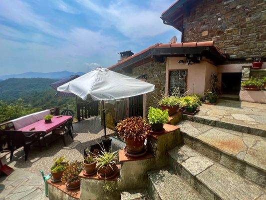 AP915_03 TERRA ITALIA IMMOBILIEN_LIGURIEN_APRICALE