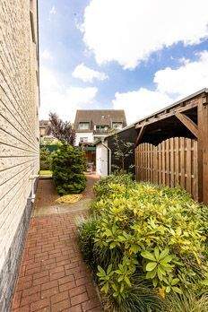 Beispiel Weg ums Haus