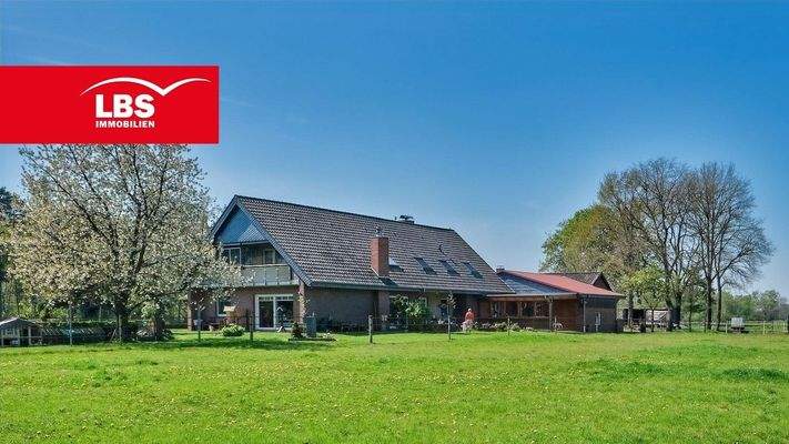 Ansicht Gebäude von Weide