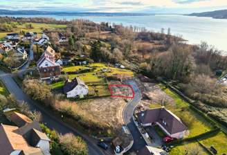 Grundstück mit Seesicht!