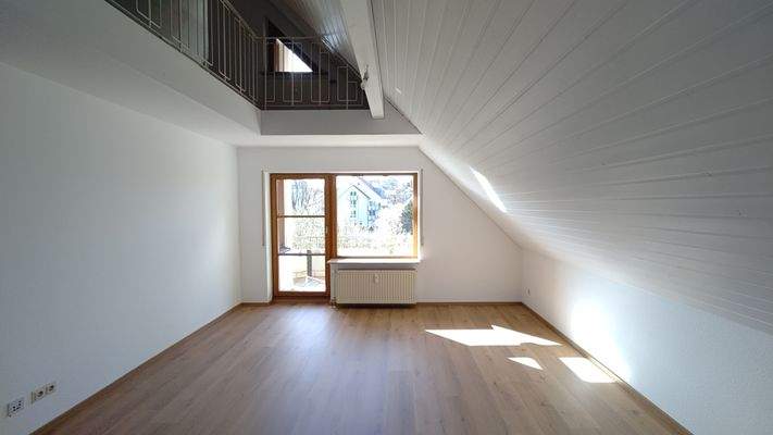 Wohnen mit Zugang Balkon.jpg