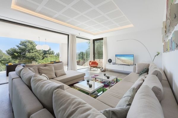 living area (2)