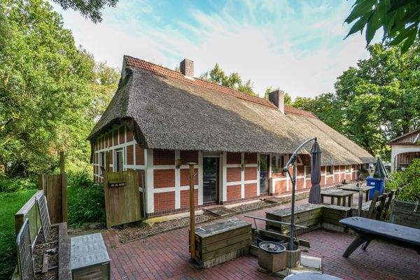 Terrasse 1 mit Hausansicht I