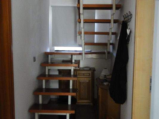 OG Flur Treppe zum DG