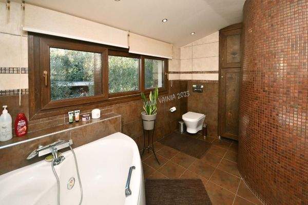 Südostkreta, Vainia: Fantastische zweistöckige freistehende Villa mit Bergblick zu verkaufen