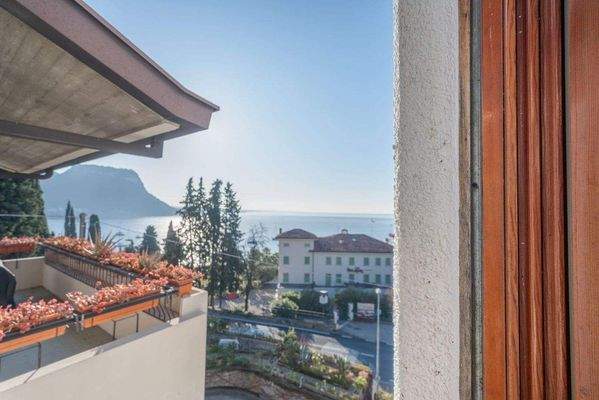 Tecnocasa Garda 0382.jpg