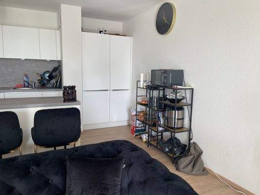 Wohnzimmer mit Küche