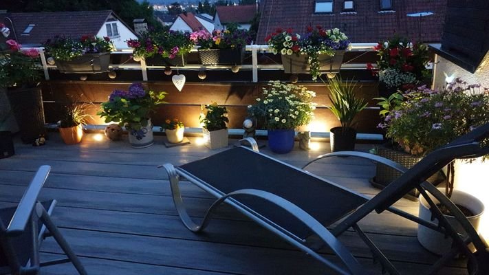 Dachterrasse abend.JPG