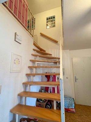 Treppenaufgang zum DG