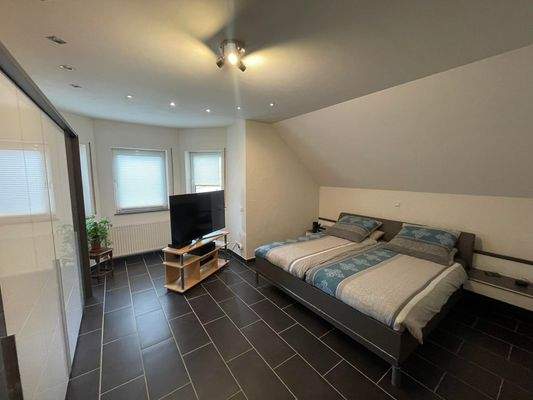 Hauptschlafzimmer.jpg