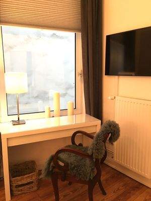 Helles Arbeitszimmer