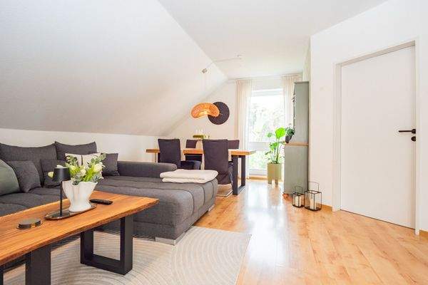 Wohn-Esszimmer im Dachgeschoss