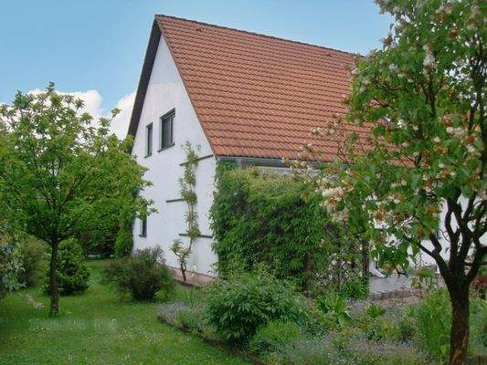 Seitenansicht Immobilie