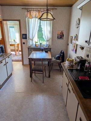 Küche mit Essbereich