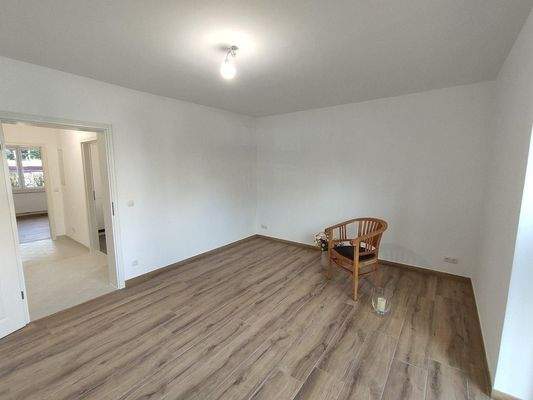 Wohnzimmer, Flurblick