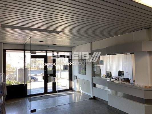 repräsentativer Eingang