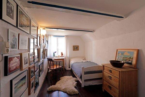 halbes Zimmer im 1.OG.