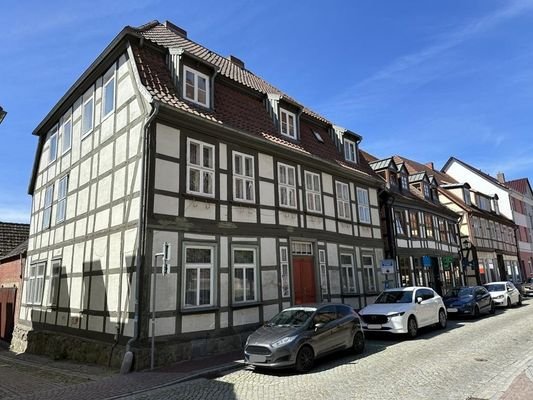 Mehrfamilienhaus