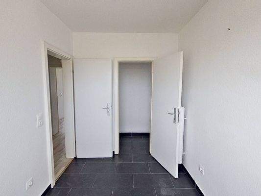 Ansicht II: Küche mit Abstellraum