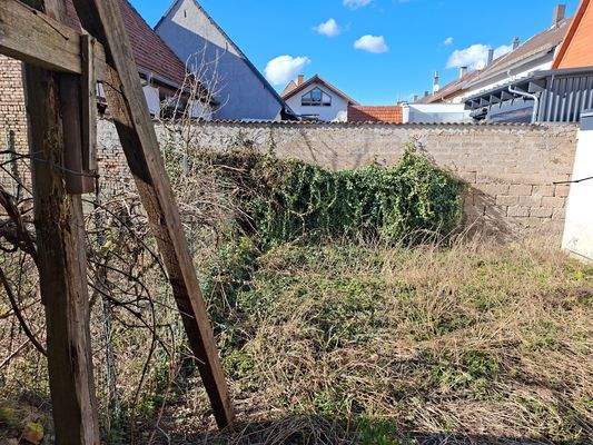 Garten hinter der Scheune.jpg