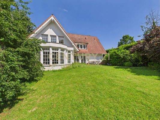 Außenansicht hinten Erker