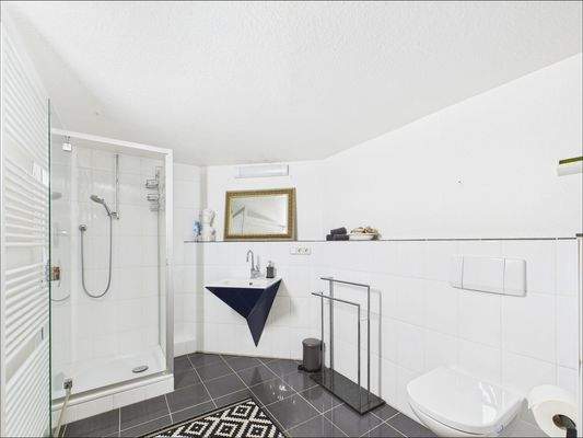 Badezimmer mit Sauna!