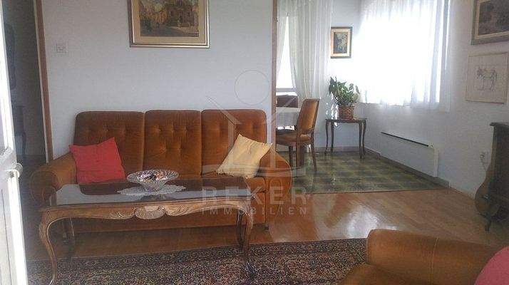 Heller und geräumiger Wohnbereich