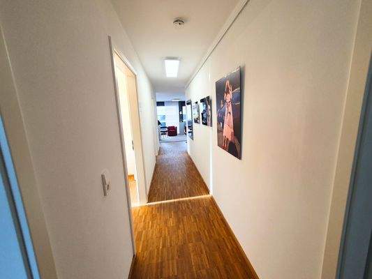 Blick den Flur entlang.jpg