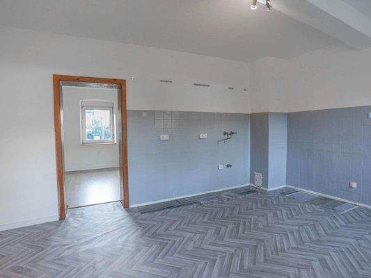 Küche mit angrenzendem Esszimmer, EG