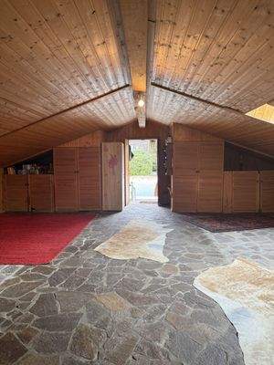 teilausgebautes Dachstudio 