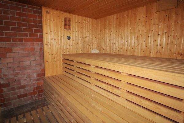 Sauna im Nebengebäude EG