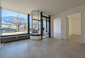 Geschäftslokal Foto 7.jpg