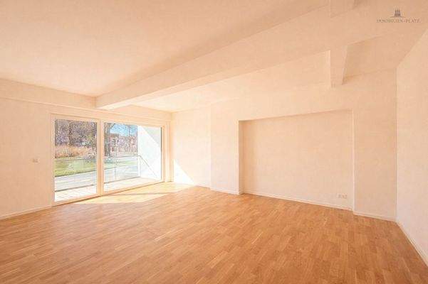 Whg 2 Wohnraum leer II