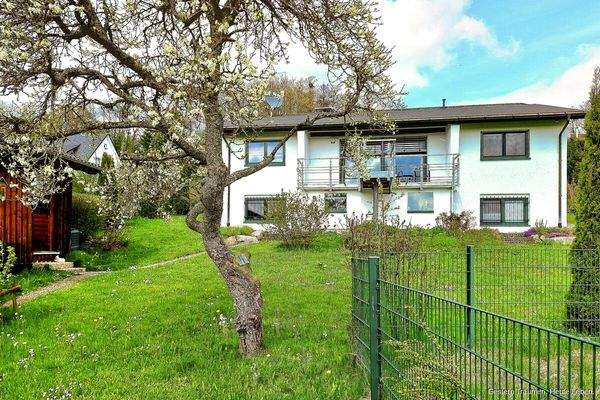 Ansicht von Süden im Frühjahr 