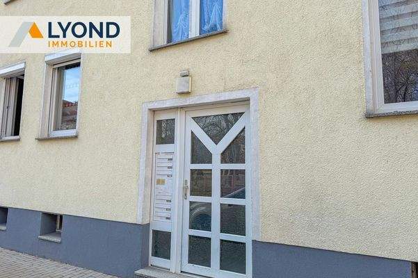 Eingangsbereich Außen