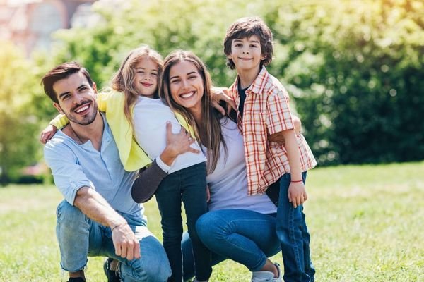 Glückliche allkauf Familie