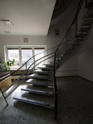 Treppe im Eingangsbereich