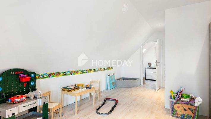 1. OG Kinderzimmer 1 2