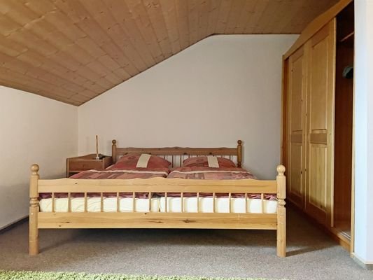 Schlafzimmer (2).jpg