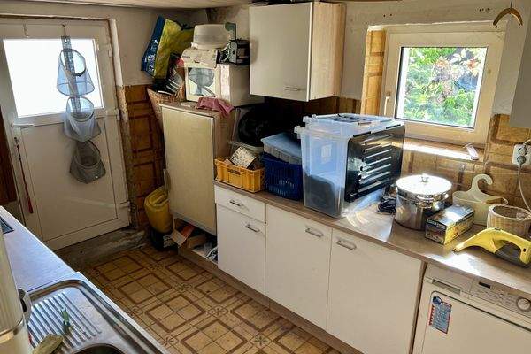 KG - Waschküche, separater Ausgang